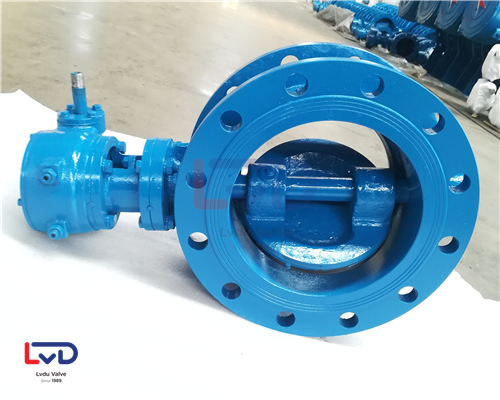 渦輪傳動(dòng)掛膠蝶閥操作方便、使用壽命長